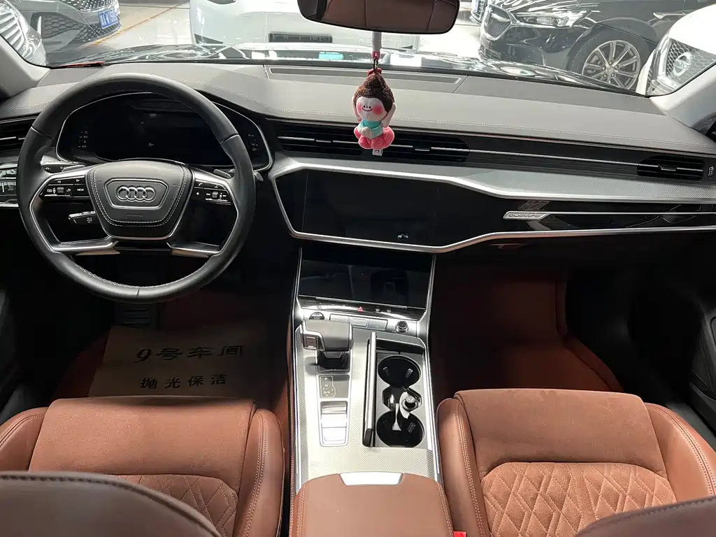 Audi A7L — миниатюра 7