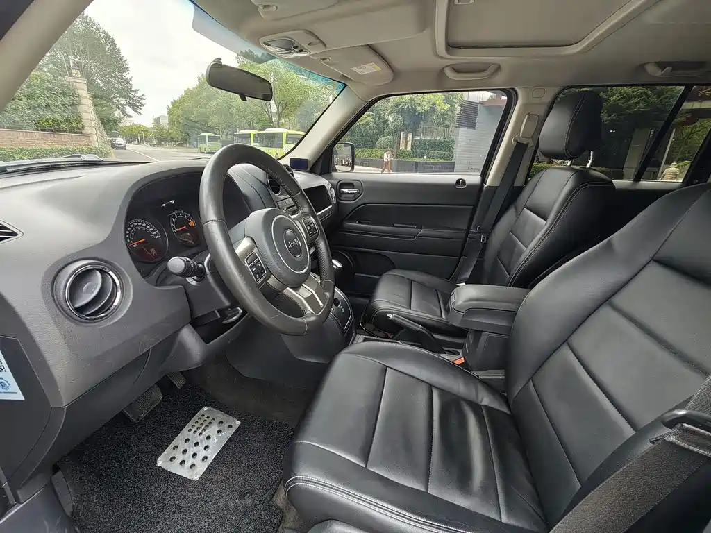Jeep Patriot — миниатюра 9