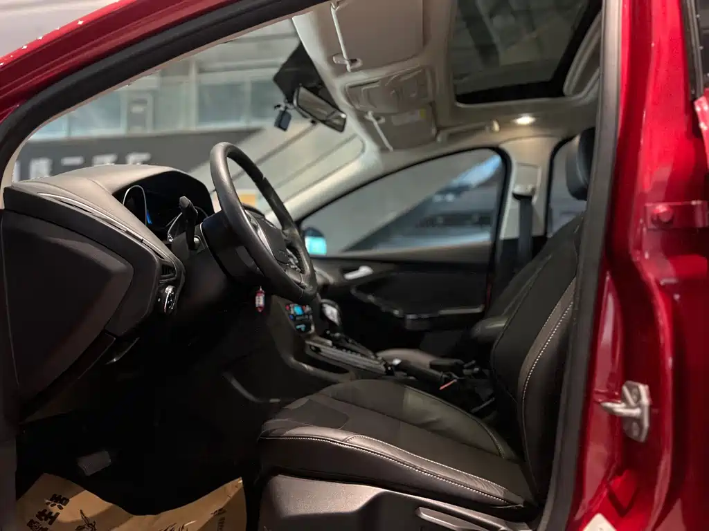 Ford Focus — миниатюра 4