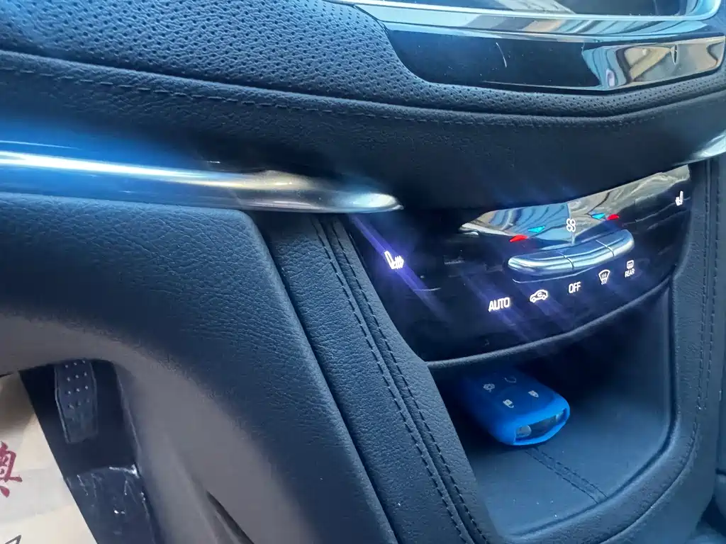 Cadillac XT5 — миниатюра 18