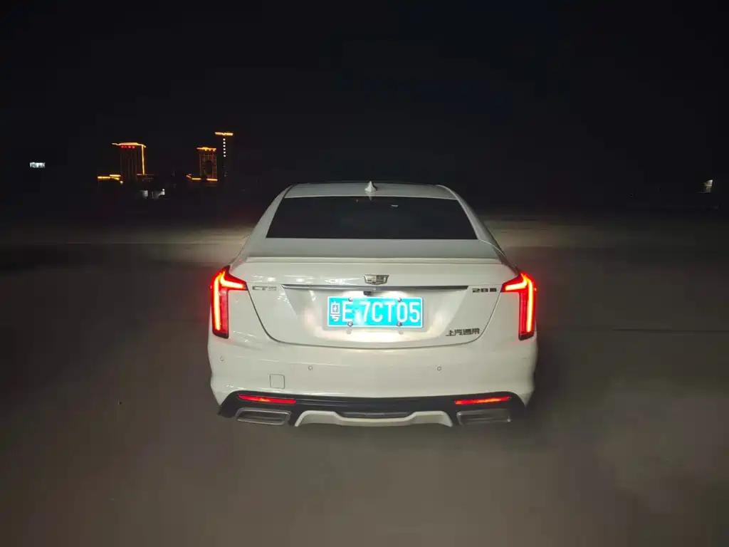Cadillac CT5 — миниатюра 5