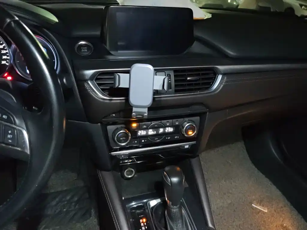Mazda Atenza — миниатюра 9