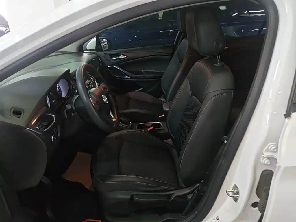 Buick Verano — миниатюра 15
