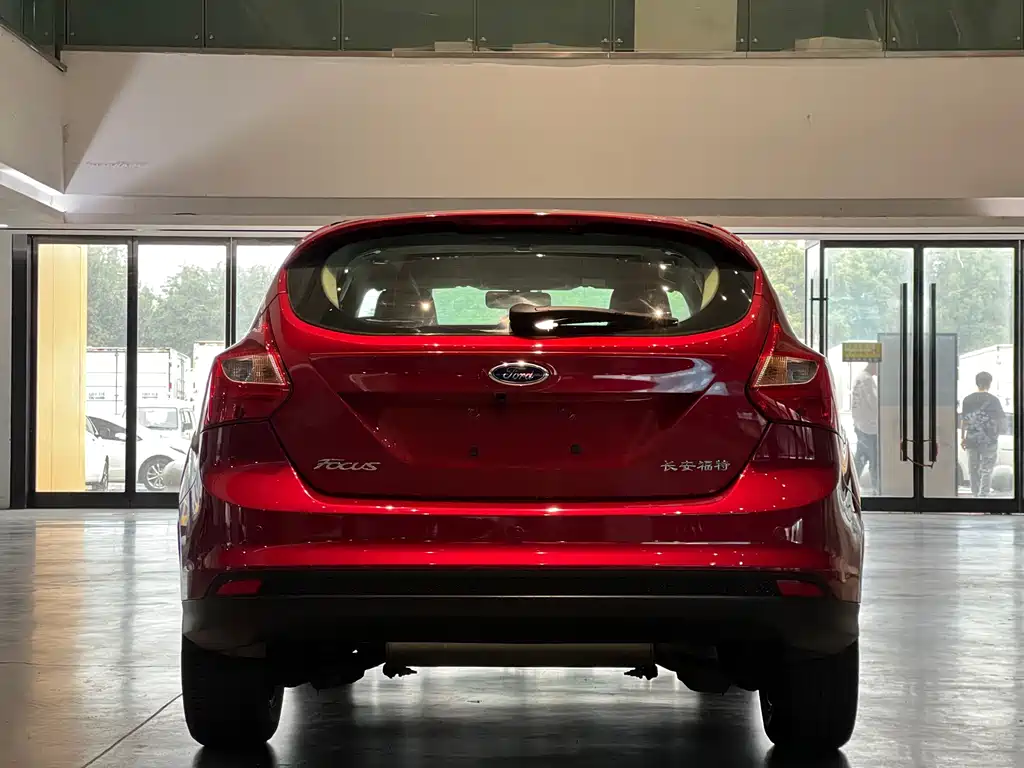 Ford Focus — миниатюра 8
