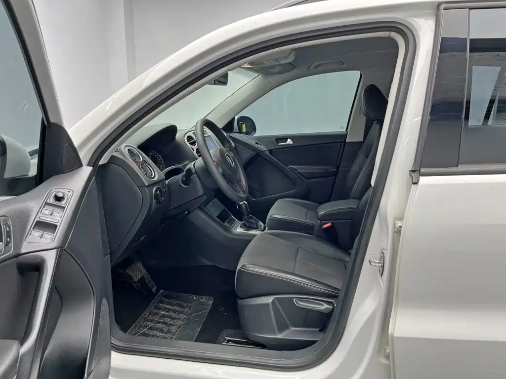 Volkswagen Tiguan — миниатюра 13