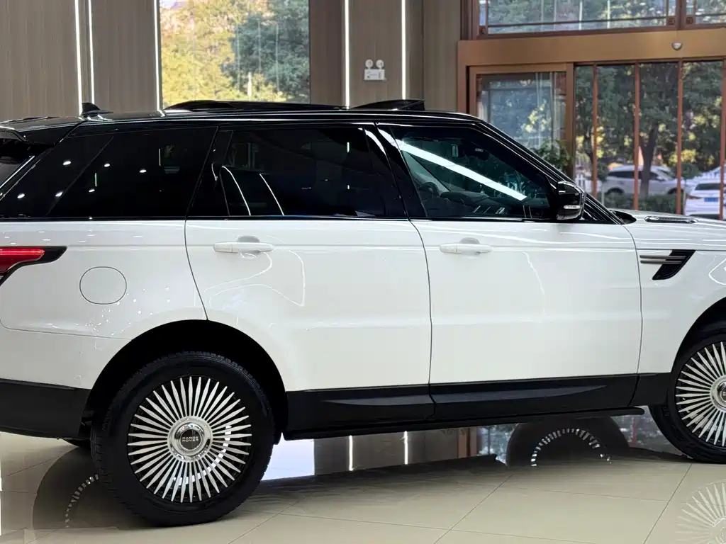 Land Rover Sport — миниатюра 17