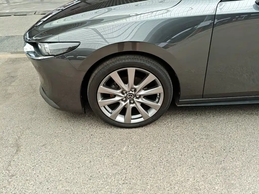 Mazda 3 Axela — миниатюра 23