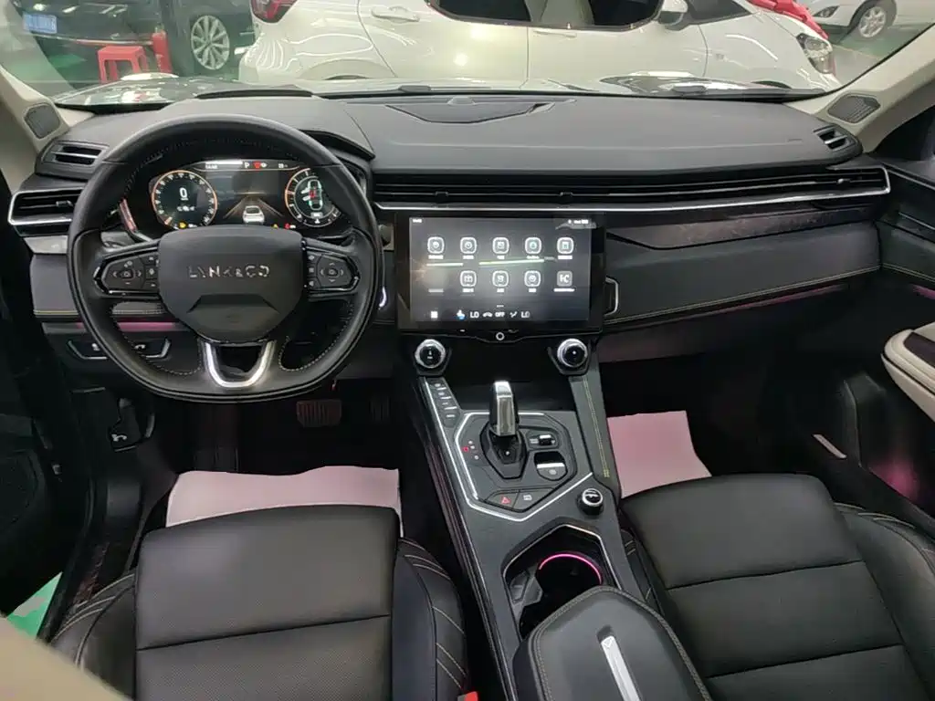 Lynk & Co 05 — миниатюра 10
