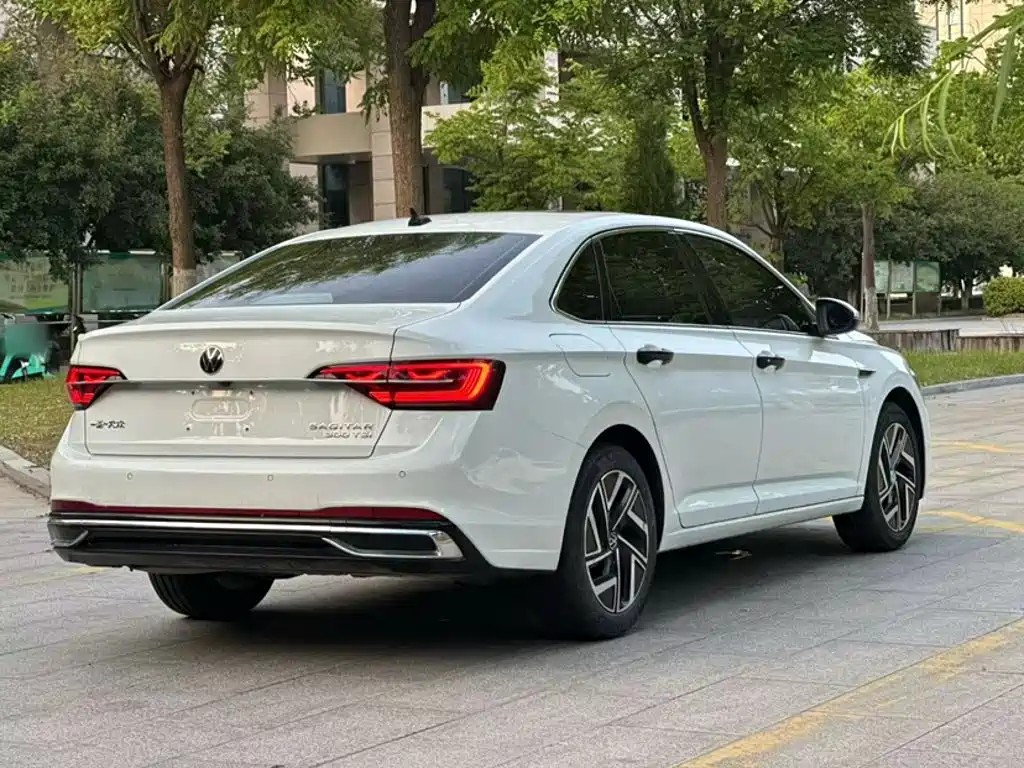 Volkswagen Sagitar — миниатюра 25