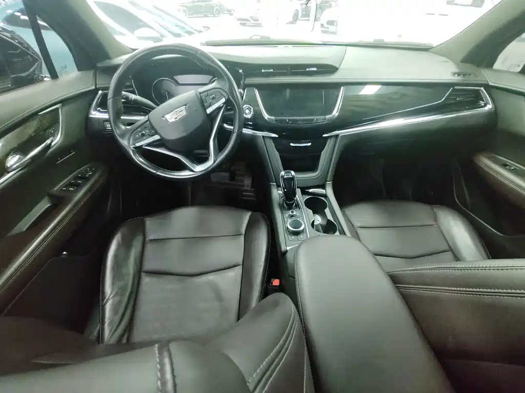 Cadillac XT6 — миниатюра 10