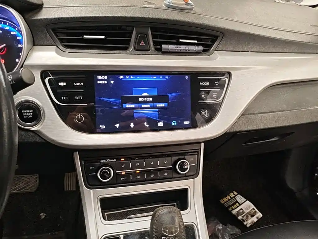 Geely Vision — миниатюра 13