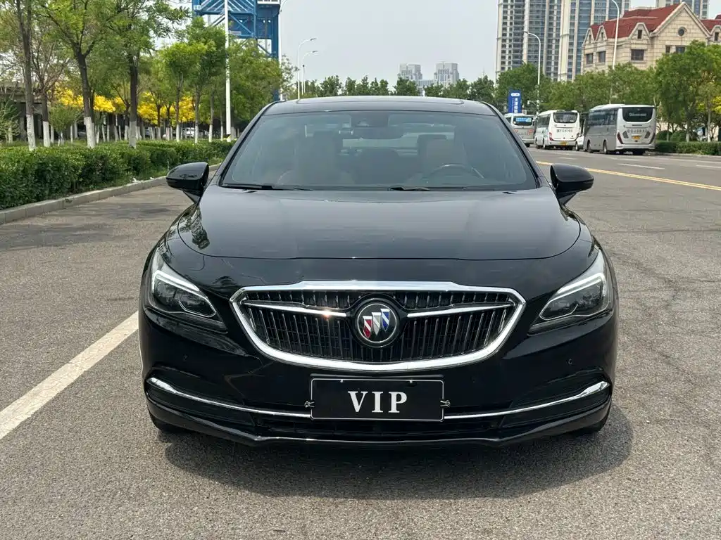 Buick LaCrosse — миниатюра 3