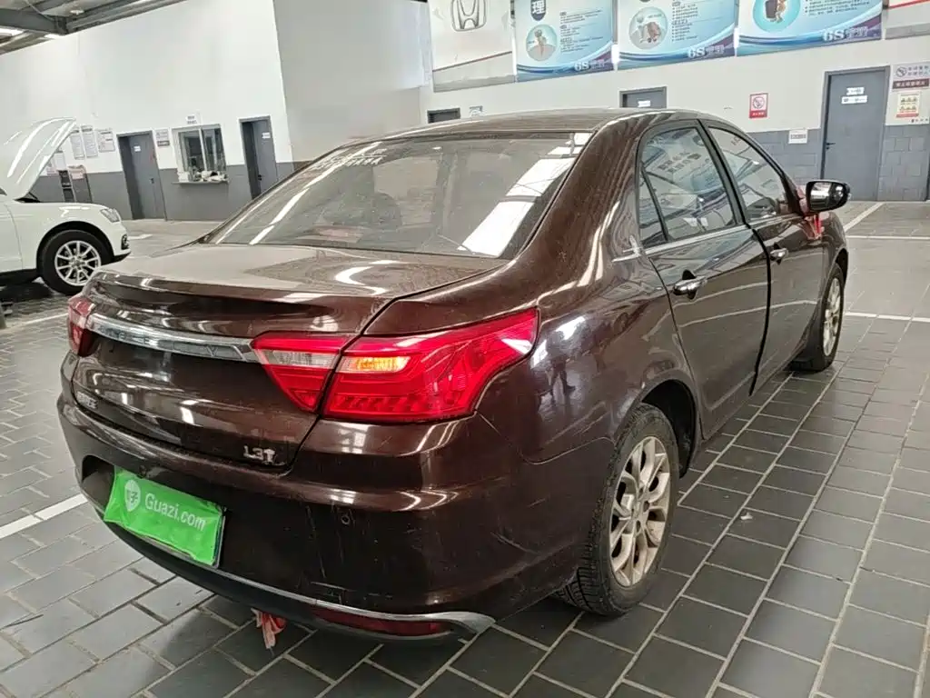 Geely Vision — миниатюра 7