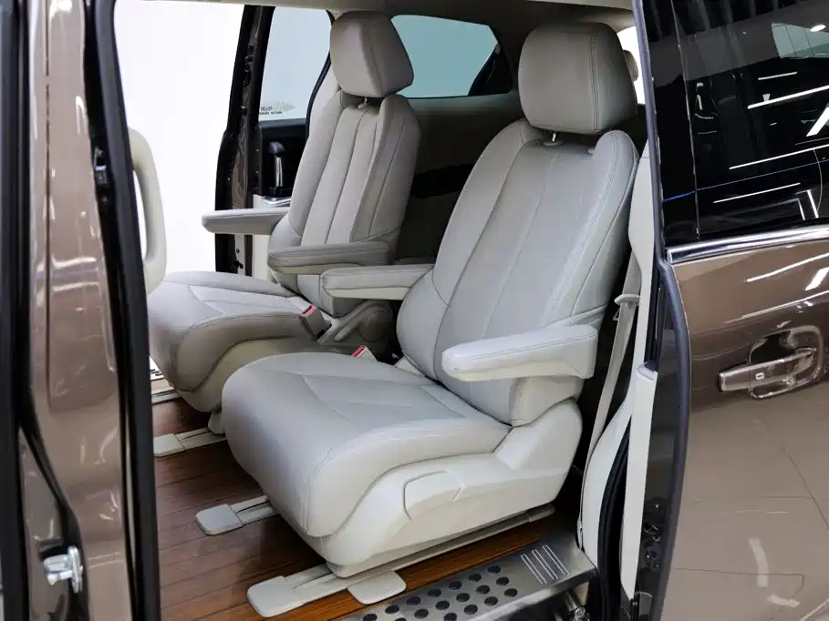 Buick GL8 — миниатюра 29