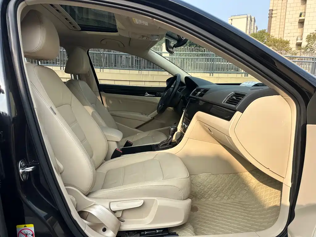 Volkswagen Passat 2014 1.8TSI DSG