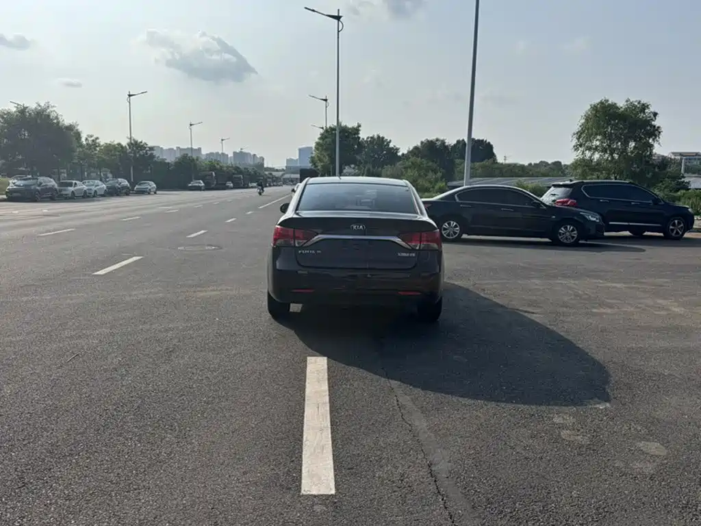 Kia Forte — миниатюра 6
