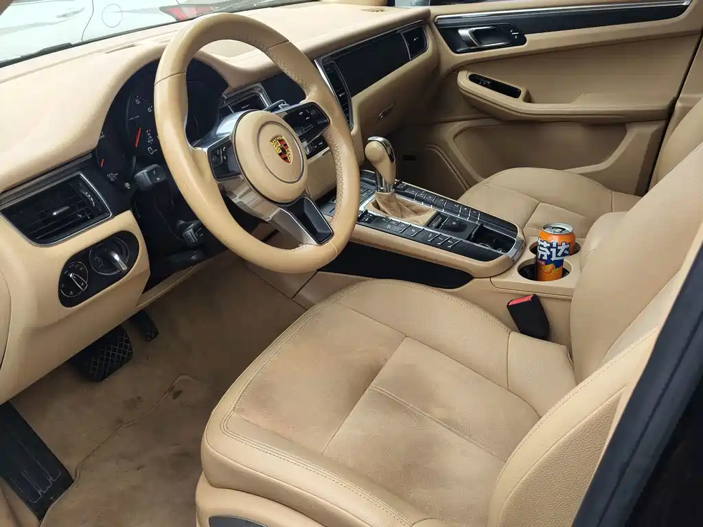 Porsche Macan — миниатюра 5