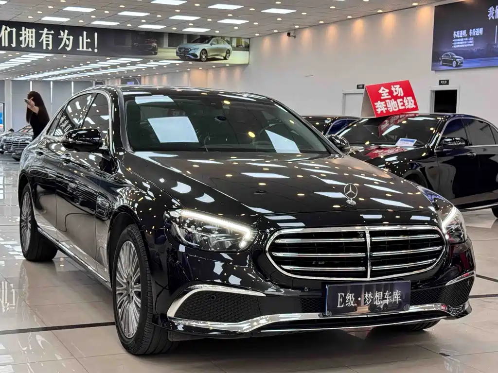 Mercedes-Benz E-Class — миниатюра 3