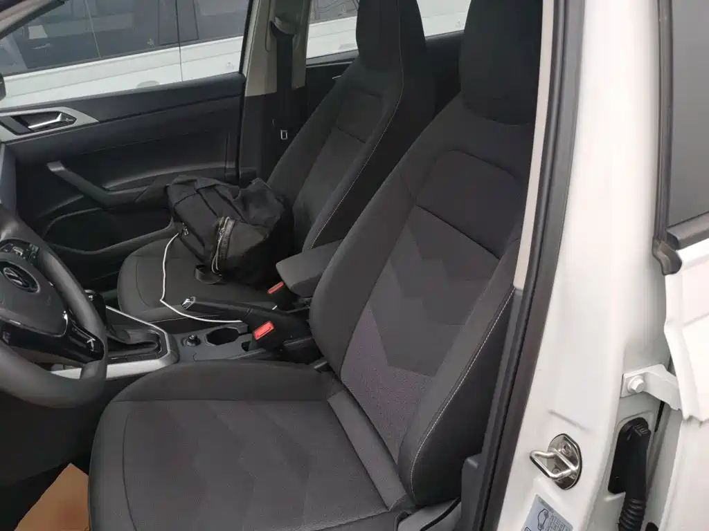 Volkswagen Polo — миниатюра 11