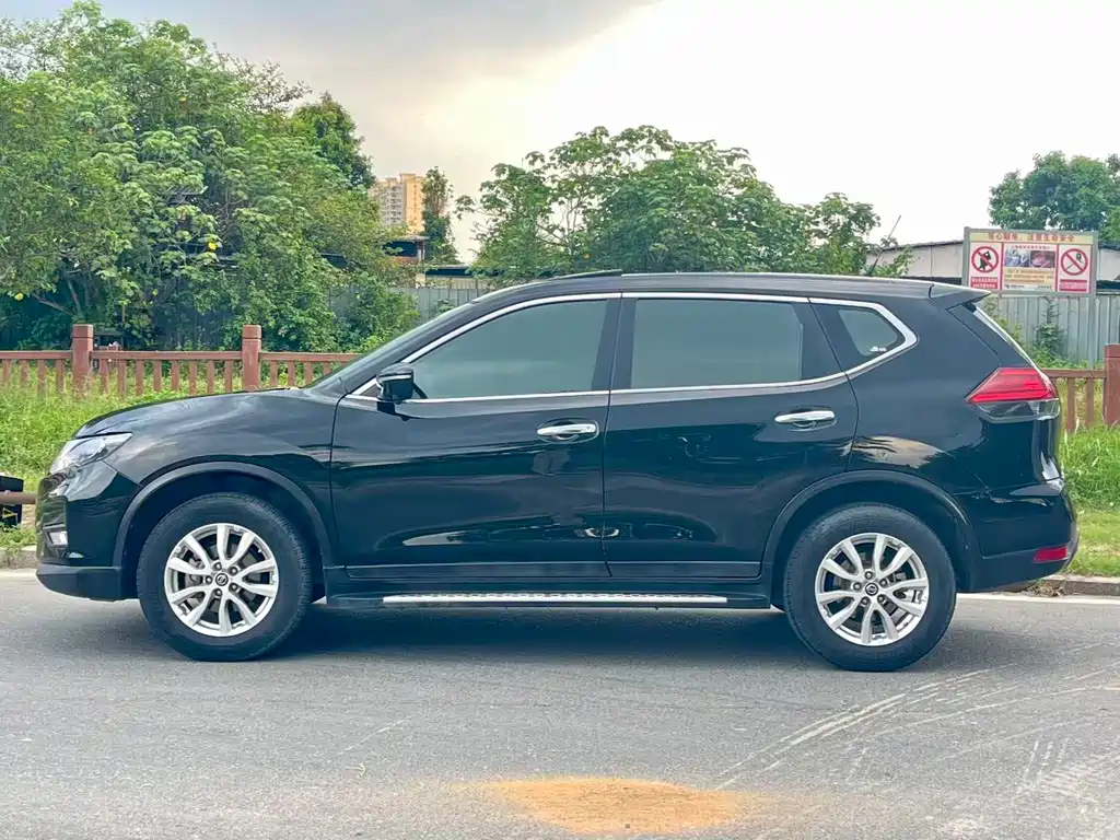 Nissan X-Trail — миниатюра 9