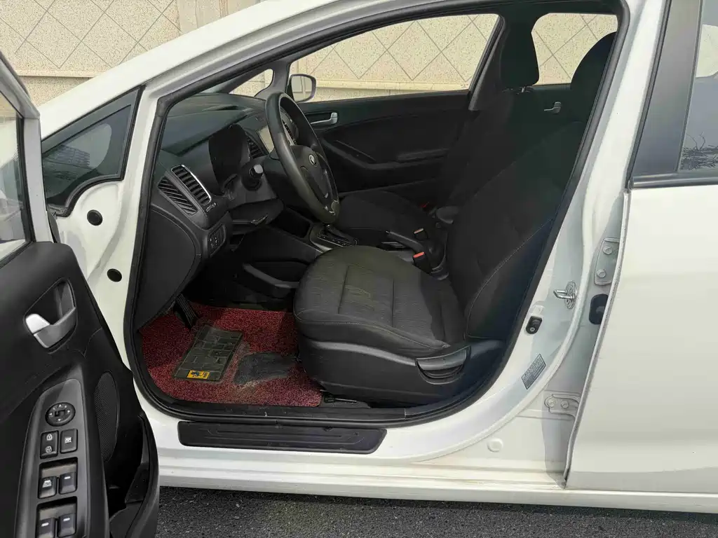 Kia K3S — миниатюра 6