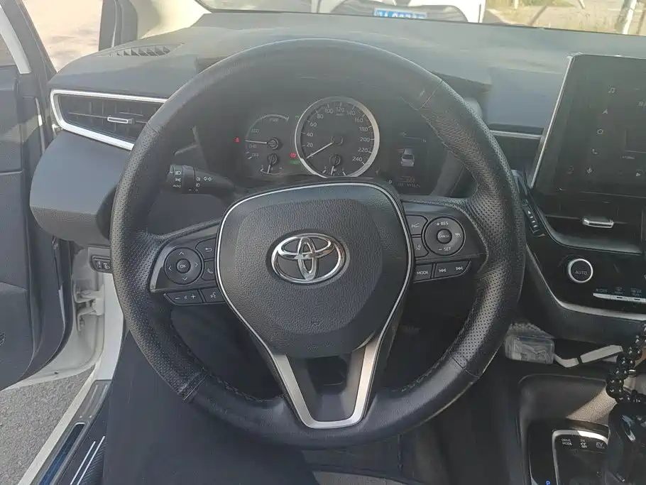Toyota Corolla — миниатюра 15