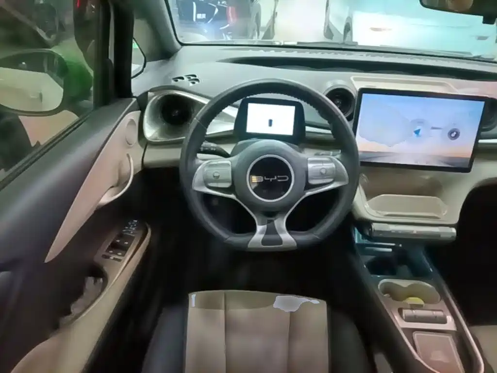 BYD Dolphin — миниатюра 11