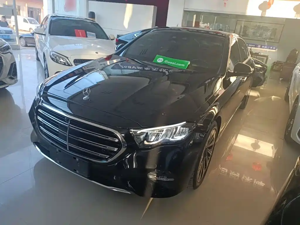 Mercedes-Benz E-Class — миниатюра 2