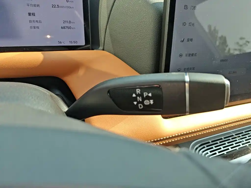 XPeng G9 — миниатюра 14
