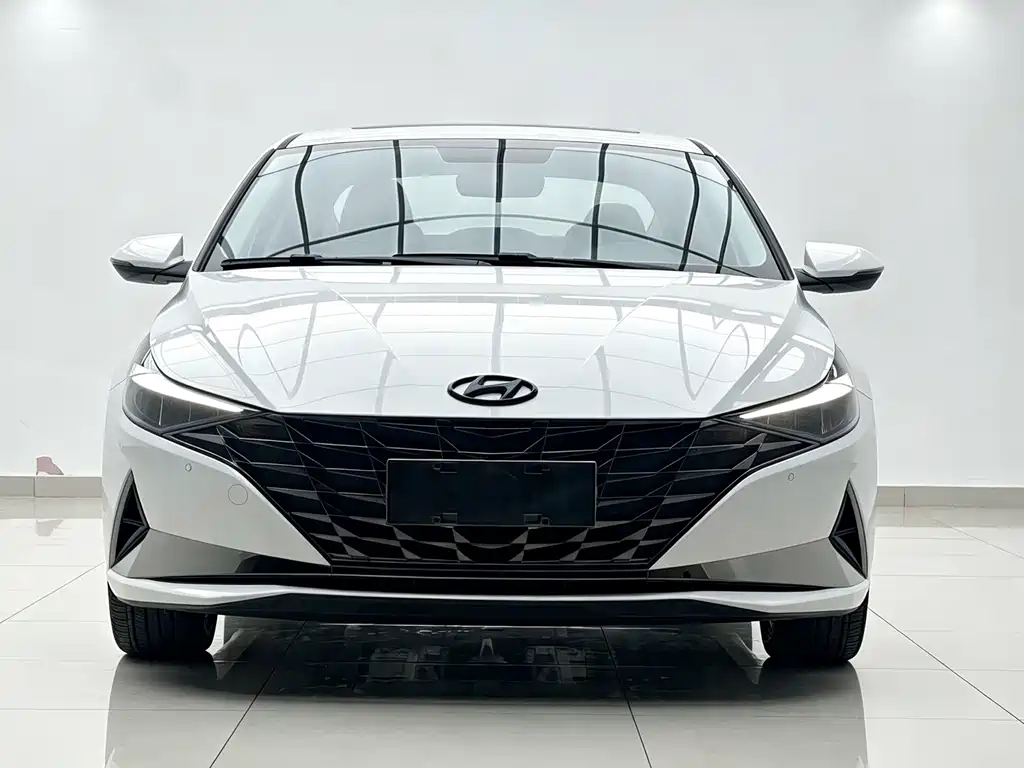 Hyundai Elantra — миниатюра 2