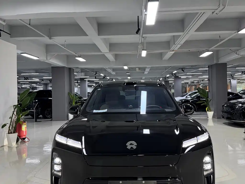 NIO ES8 2026 мест Executive