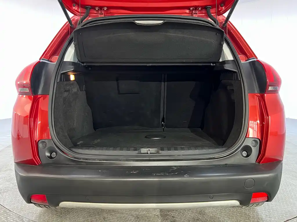 Peugeot 2008 — миниатюра 18