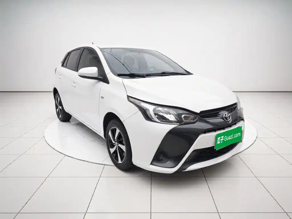 Toyota Yaris L — миниатюра 3