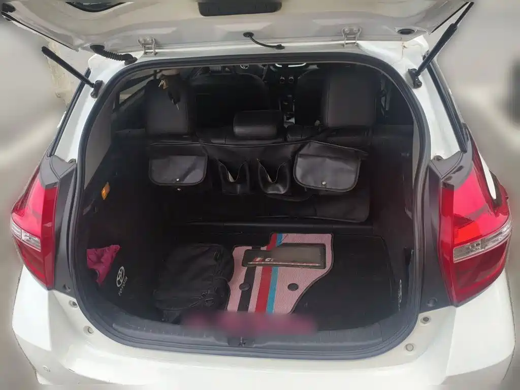 Toyota Yaris L — миниатюра 20