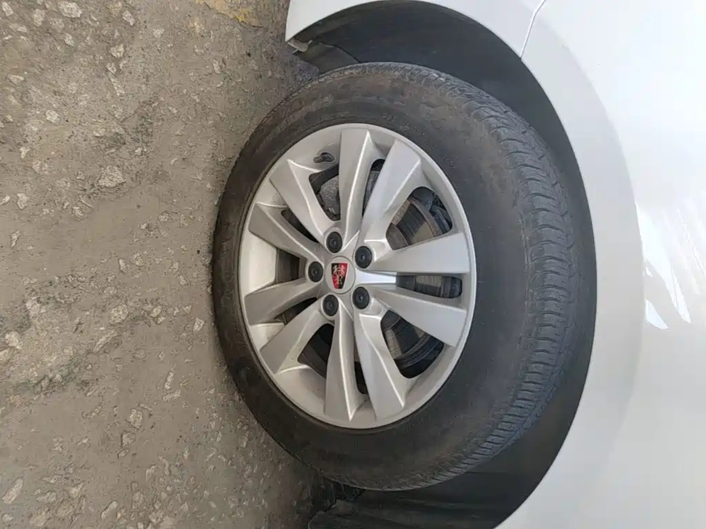 Roewe 360 — миниатюра 23