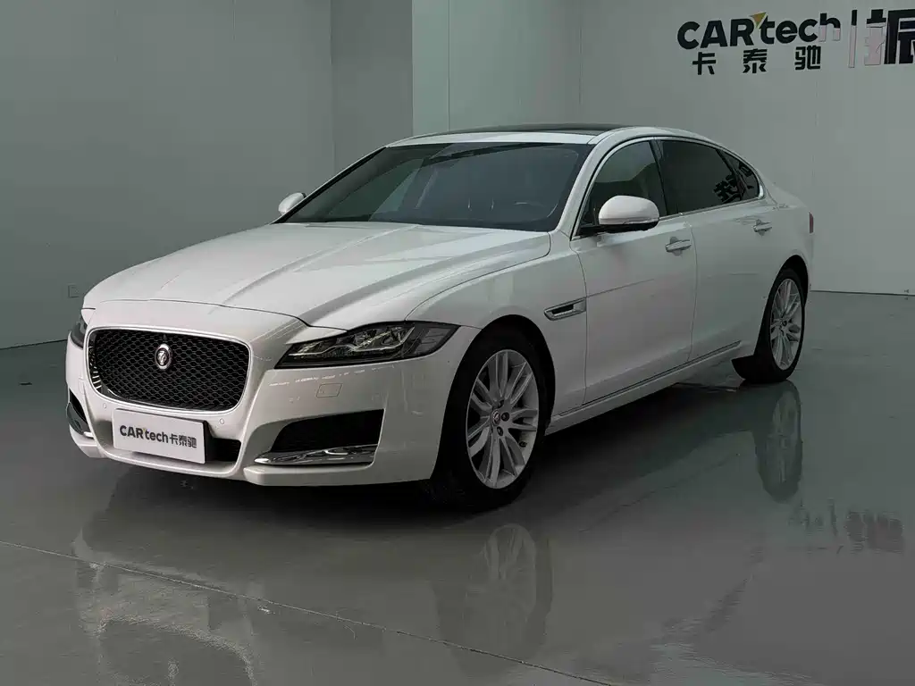 Jaguar XFL