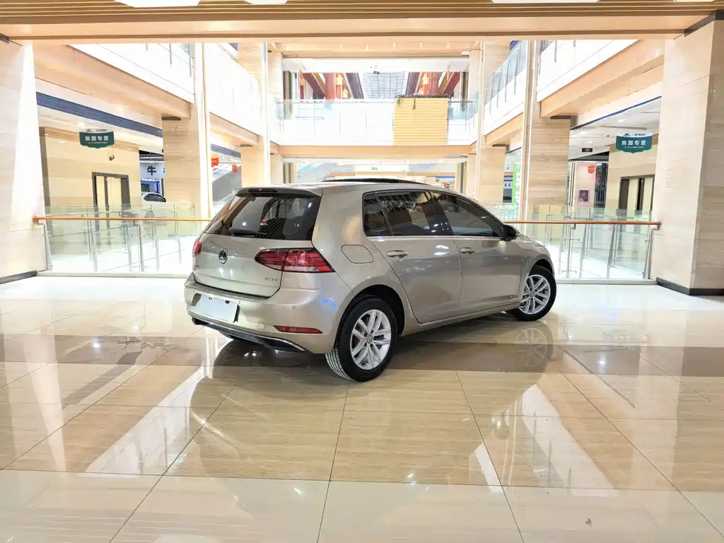 Volkswagen Golf 2018 1.6L AT Comfort