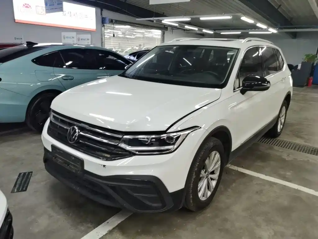Volkswagen Tiguan L