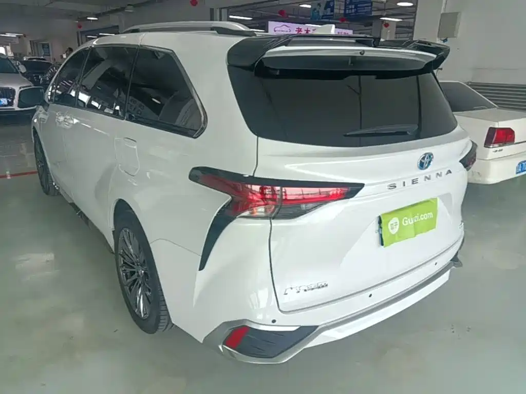 Toyota Sienna 2023 2.5L Comfort