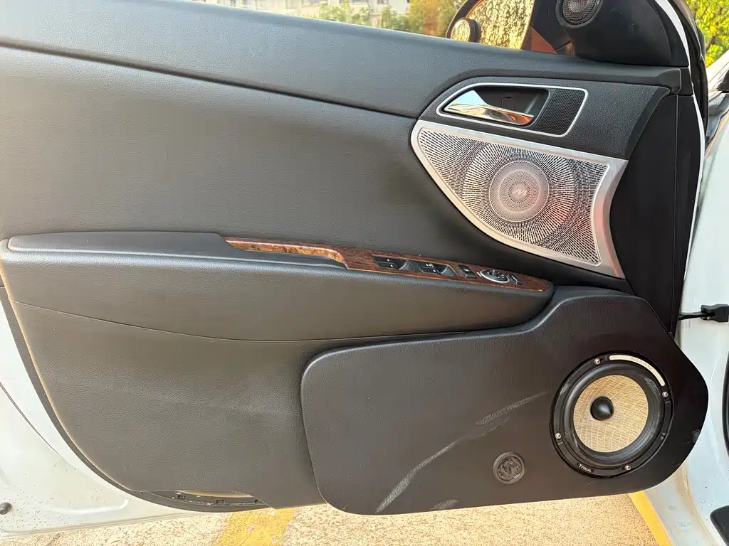 Hyundai Mistra — миниатюра 5