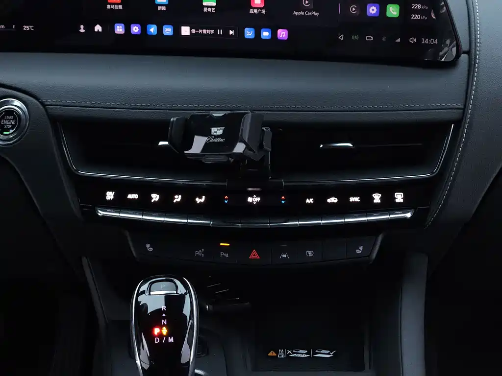 Cadillac CT5 — миниатюра 12