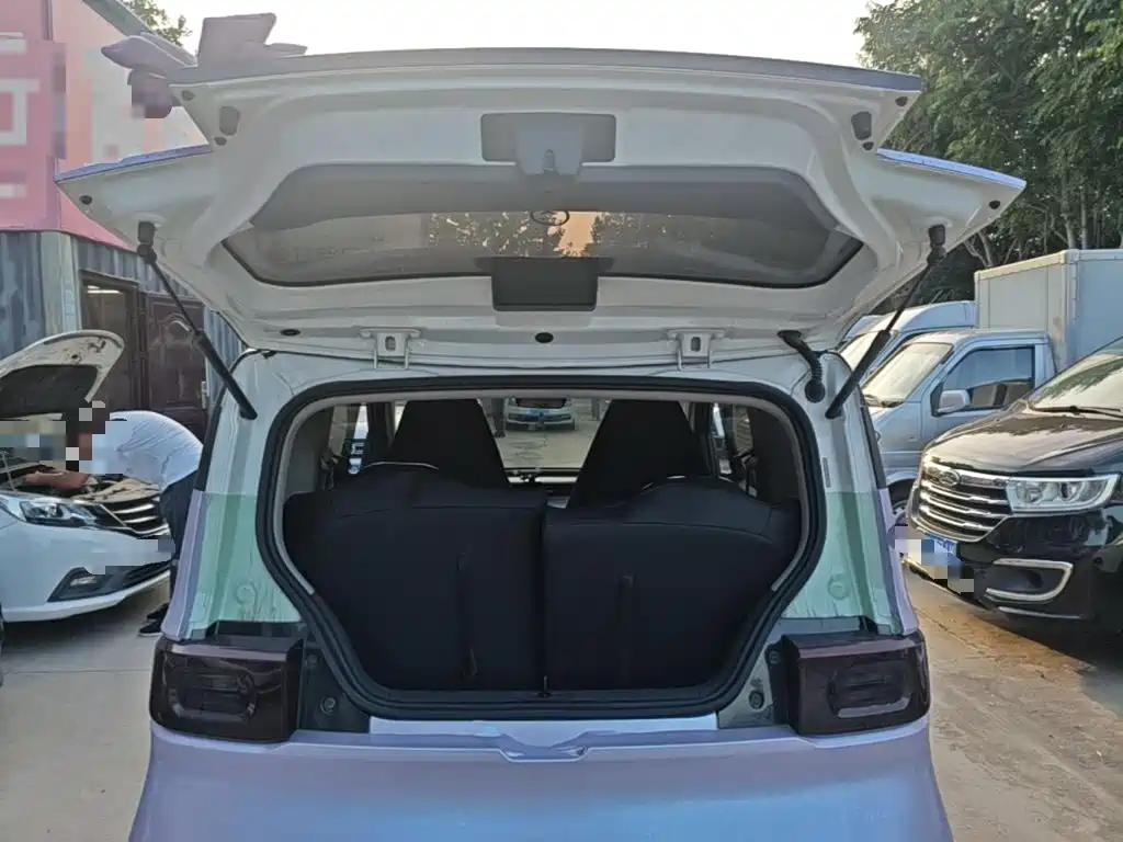 Wuling MINIEV — миниатюра 19