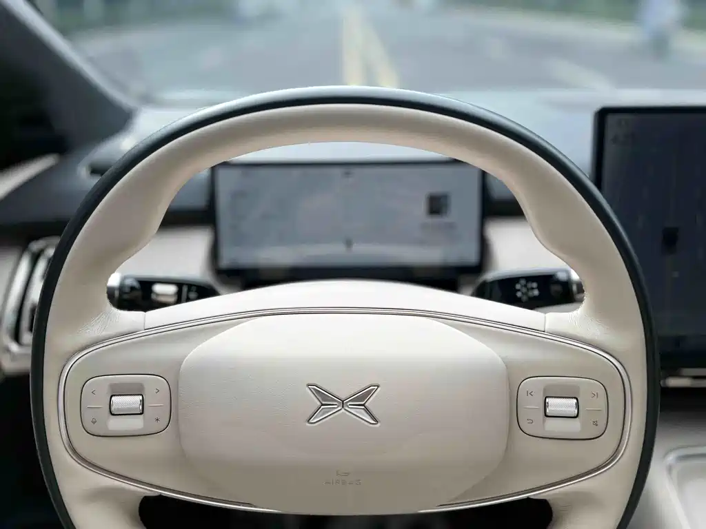 XPeng P7+ — миниатюра 15