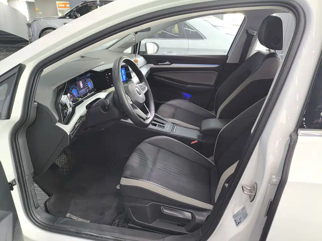 Volkswagen Golf — миниатюра 8