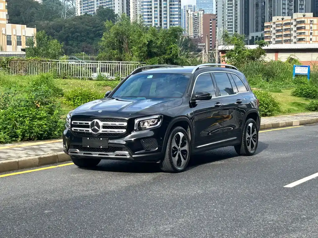 Купить Mercedes-Benz GLB