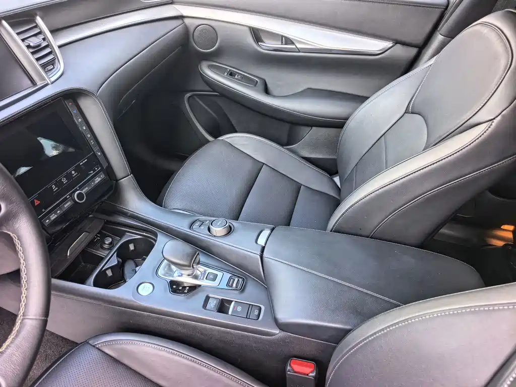 Infiniti QX50 — миниатюра 23