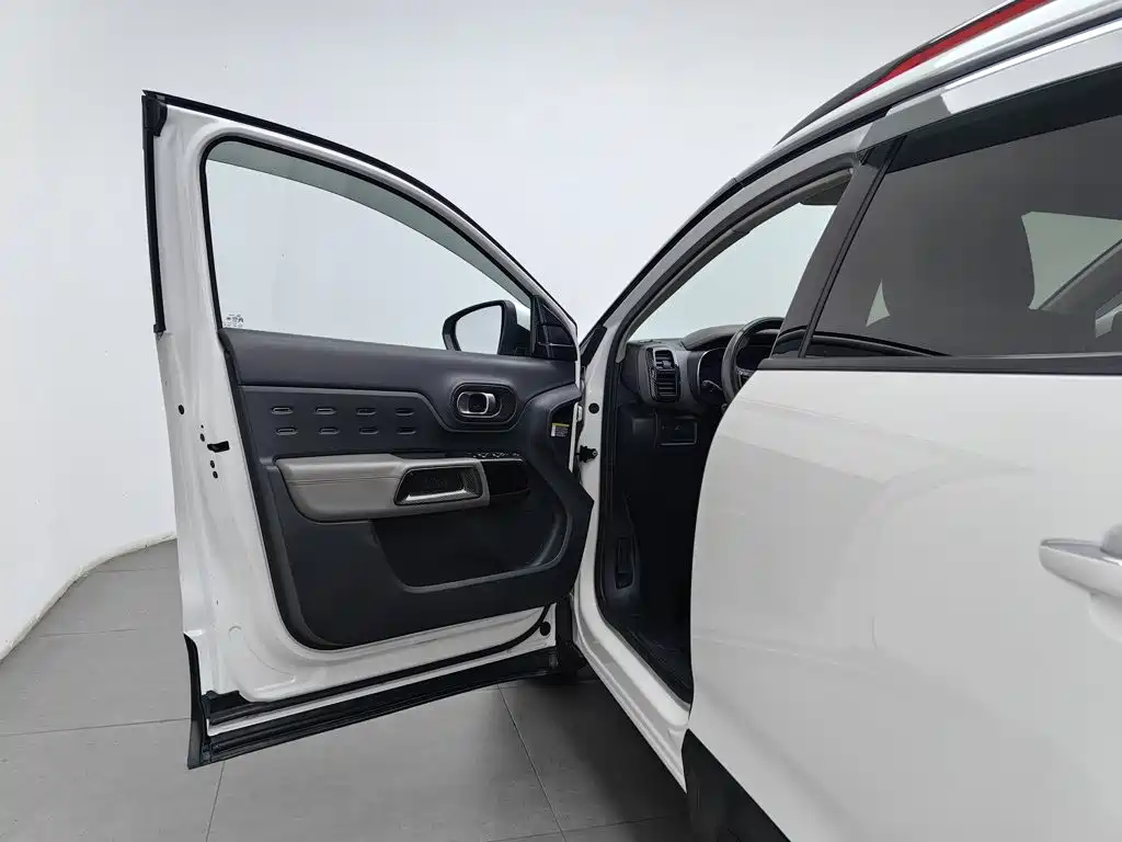 Citroen C5 AIRCROSS — миниатюра 8