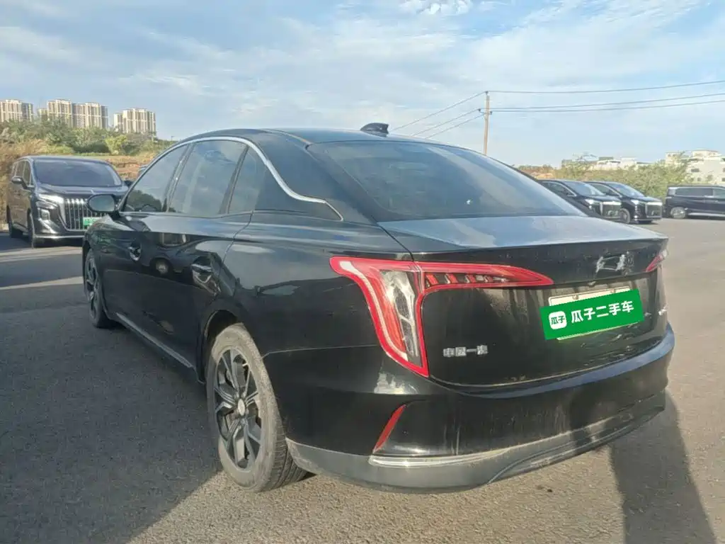 Hongqi Hongqi E-QM5 — миниатюра 5