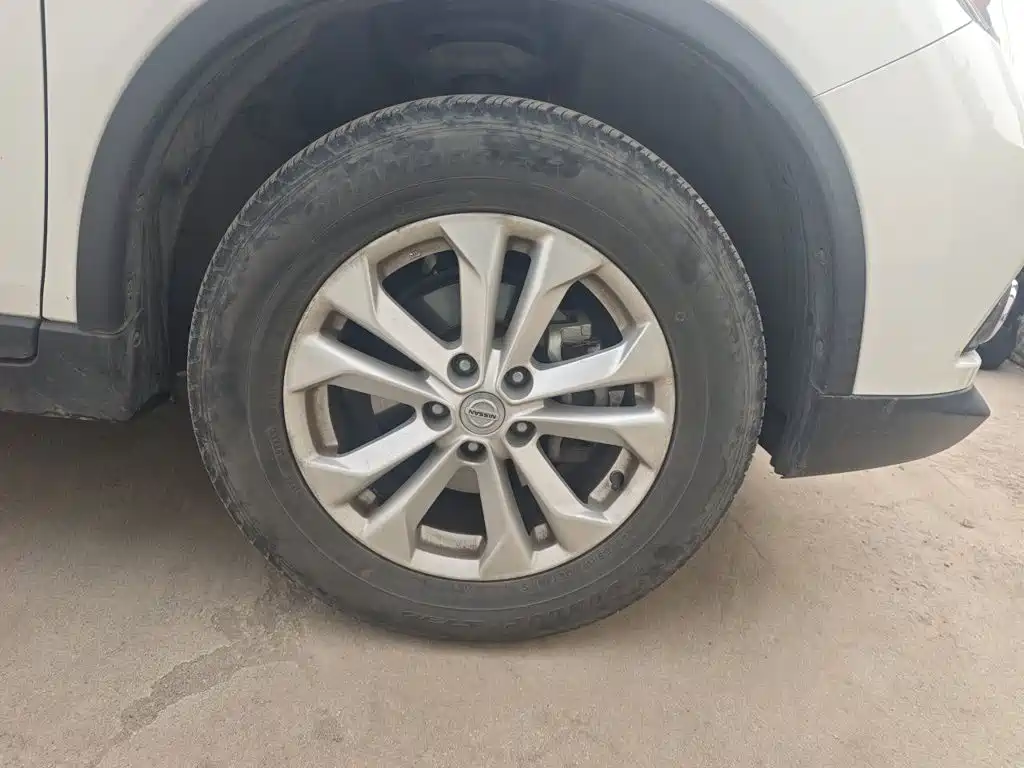 Nissan X-Trail — миниатюра 8