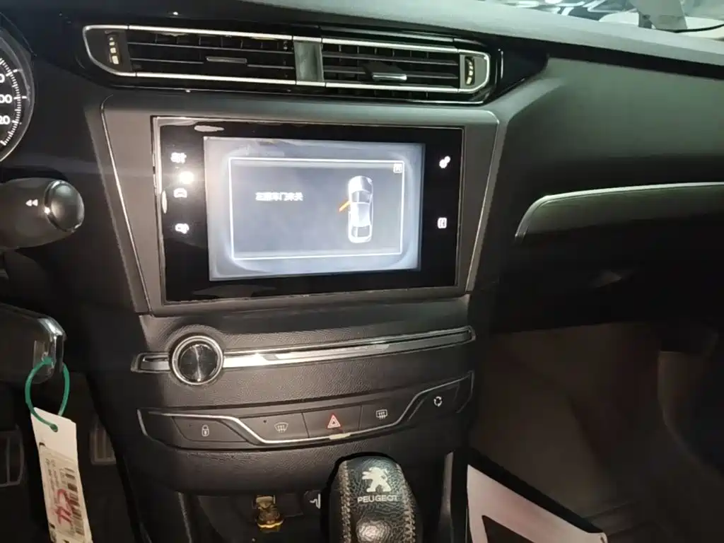 Peugeot 408 — миниатюра 13